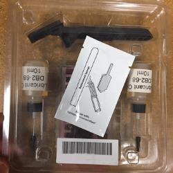 CZ151-60201 - HP Latex 100/300/500 Series User DB2-68 Maintenance Kit for HP Latex 100/300/500 includes 10 Sponges; 1 Cleaner Sponge; 3 Helical pwheel; 2 Lubricant oil bottle 10ml DB2-68 oil